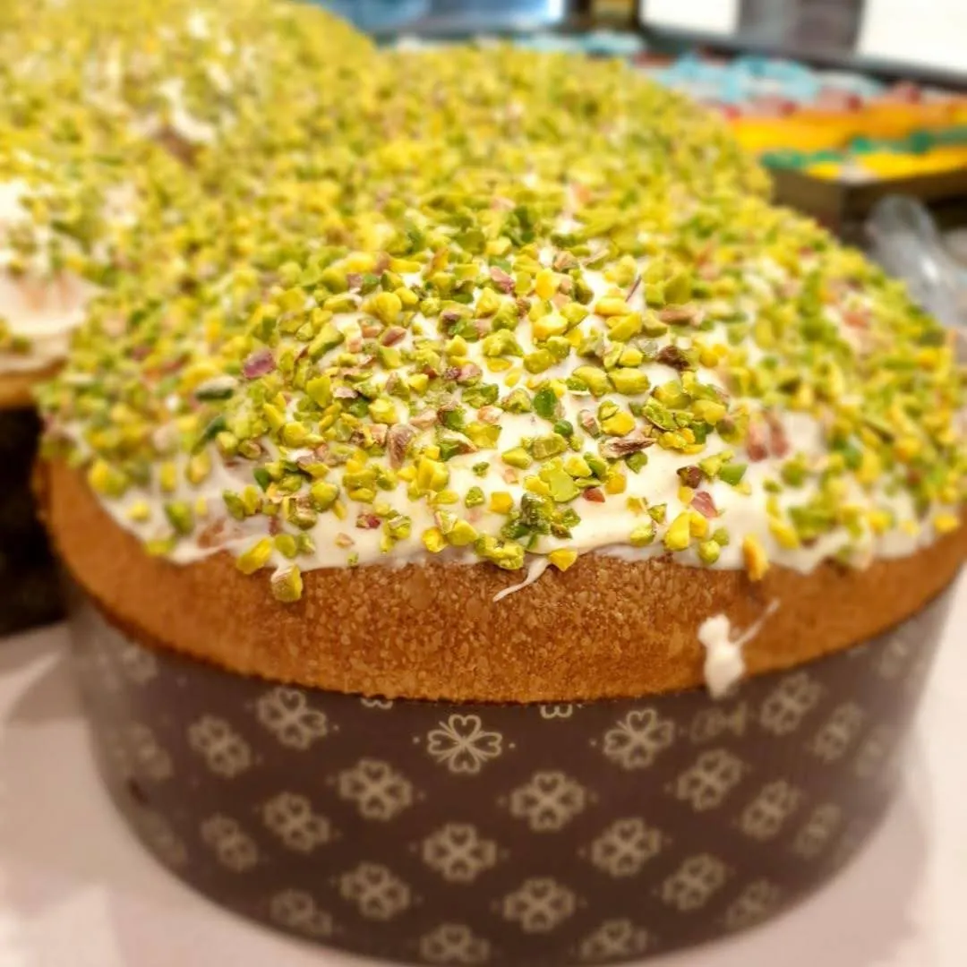 Panettone glassato al pistacchio di Bronte